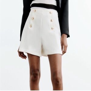 Zara White High Waist Buttoned Shorts